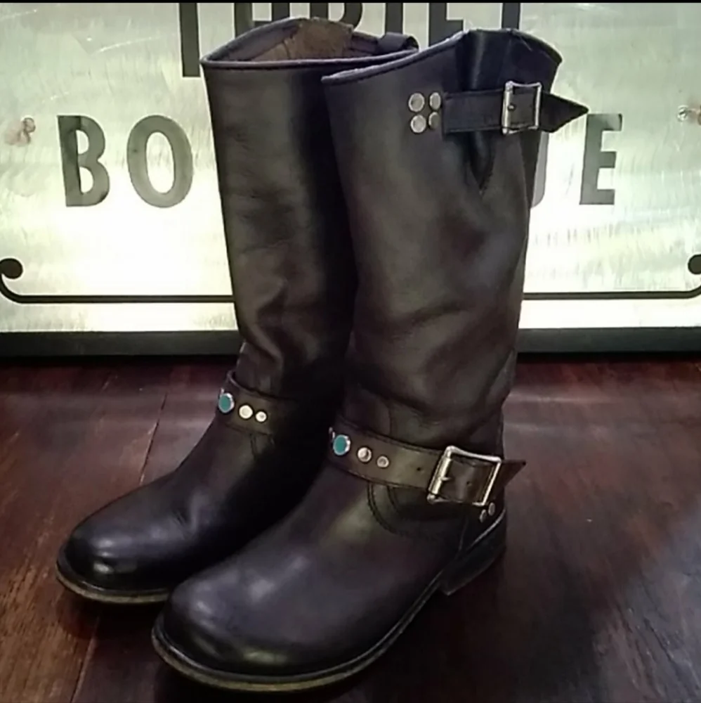 Steve Madden black leather boots, size 6 - Picture 1 of 6